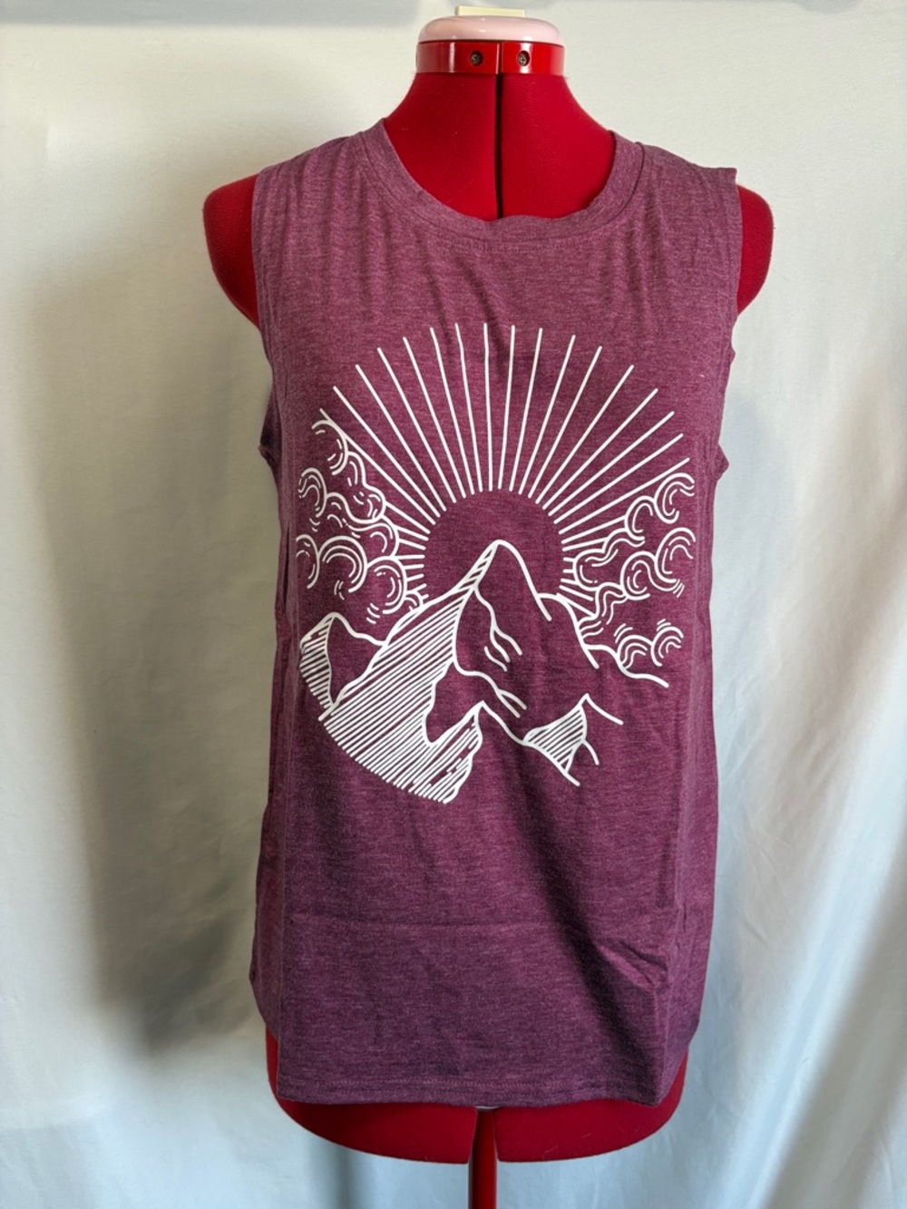 Sleeveless Mountain Graphic Muscle Tee - Wine